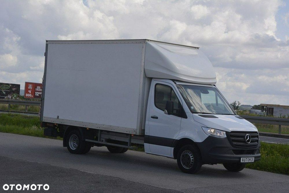 Mercedes-Benz Sprinter - 12