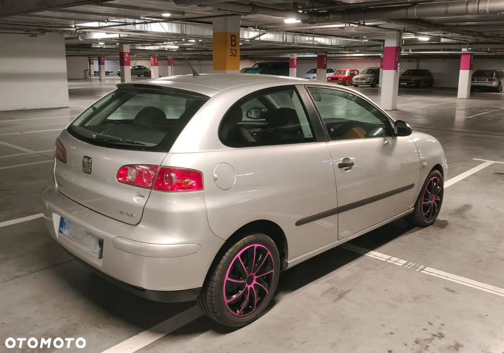 Seat Ibiza 1.2 12V Signo - 2