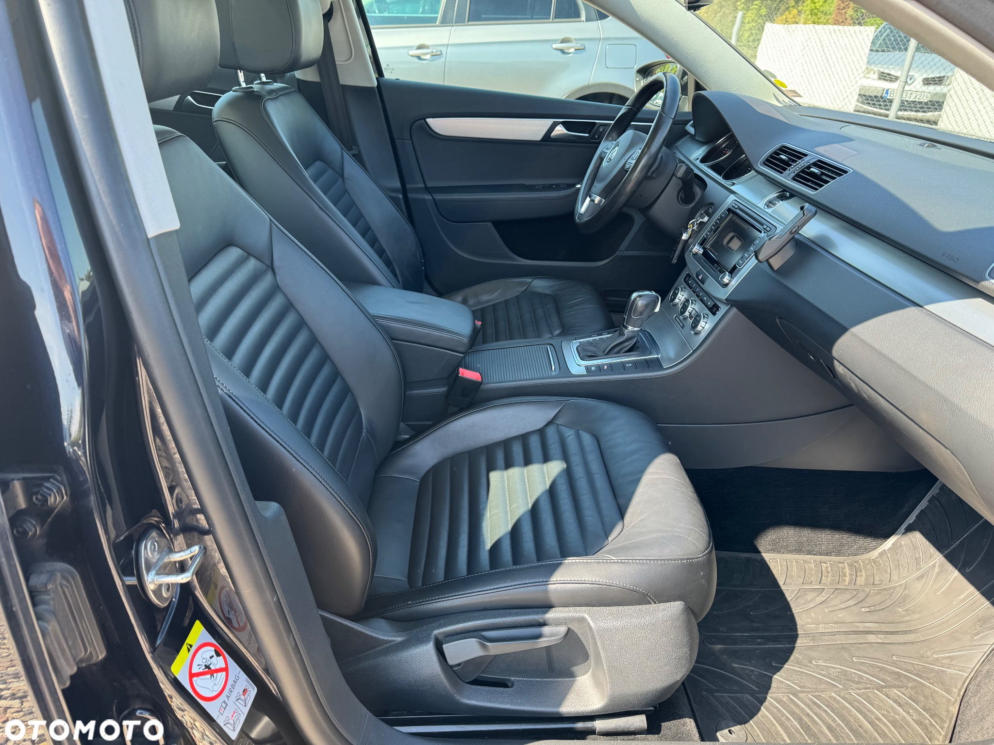 Volkswagen Passat Variant 2.0 TDI DSG BlueMotion Technology Highline - 28