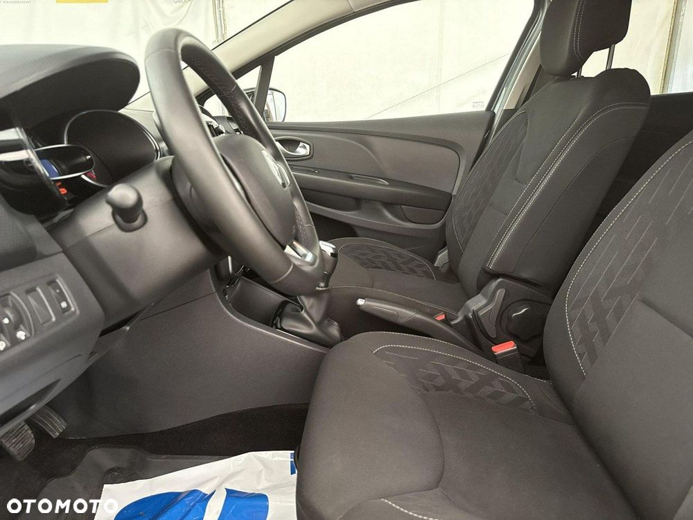 Renault Clio - 12