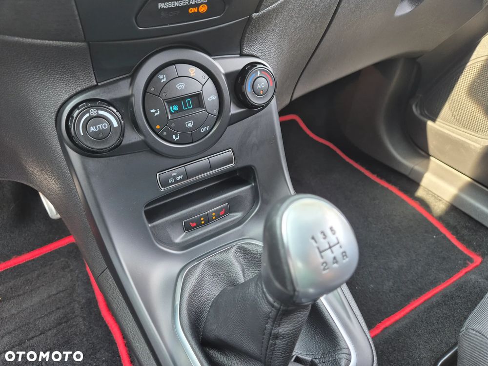 Ford Fiesta 1.0 EcoBoost STart-Stop ST-LINE - 37