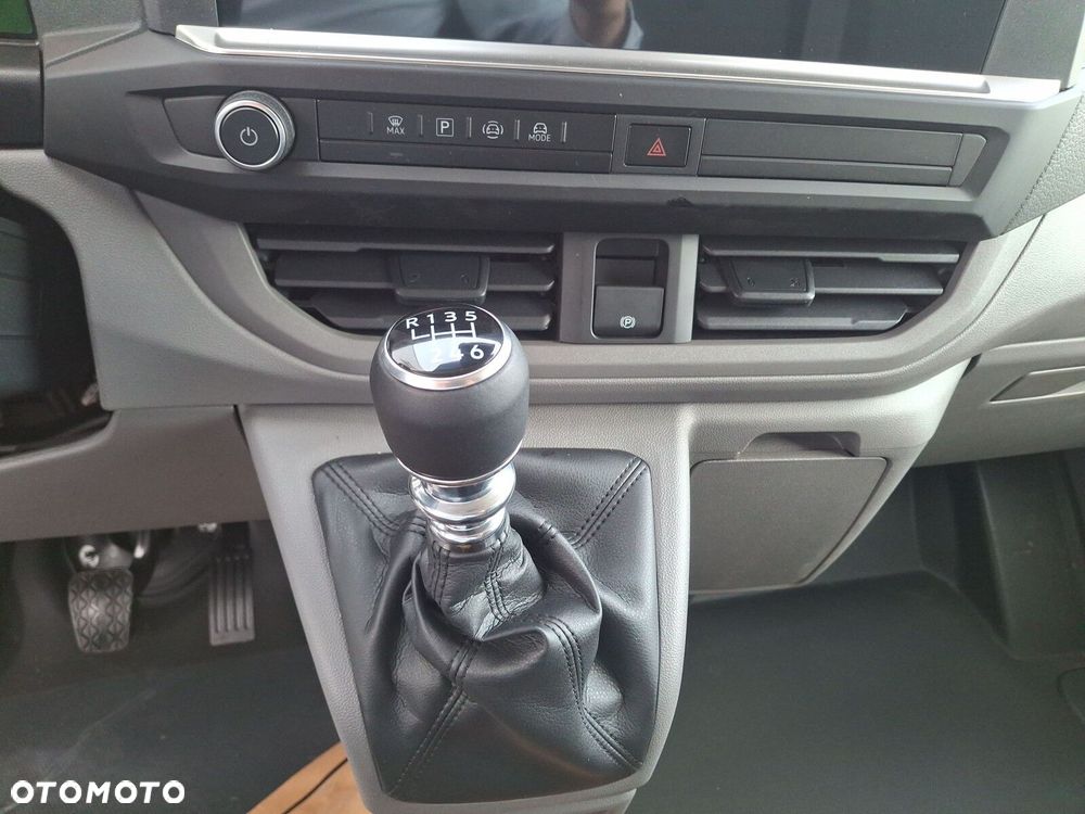 Volkswagen Transporter Furgon 2.0 TDI 150 KM manual - 31