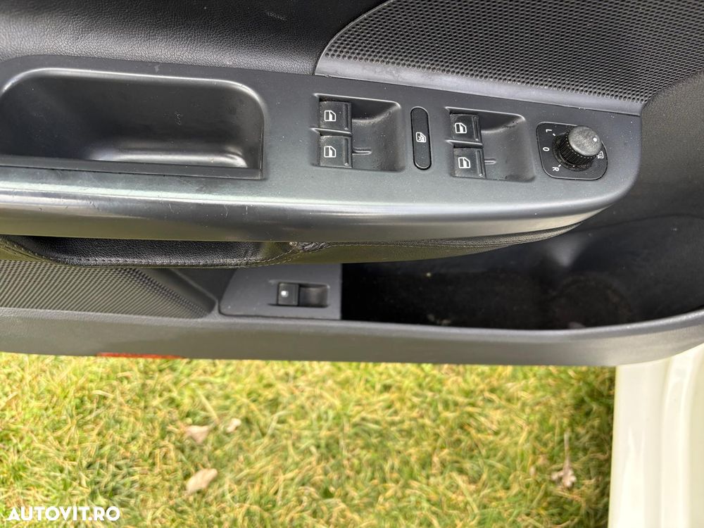 Volkswagen Jetta 1.9 TDI Comfortline - 11