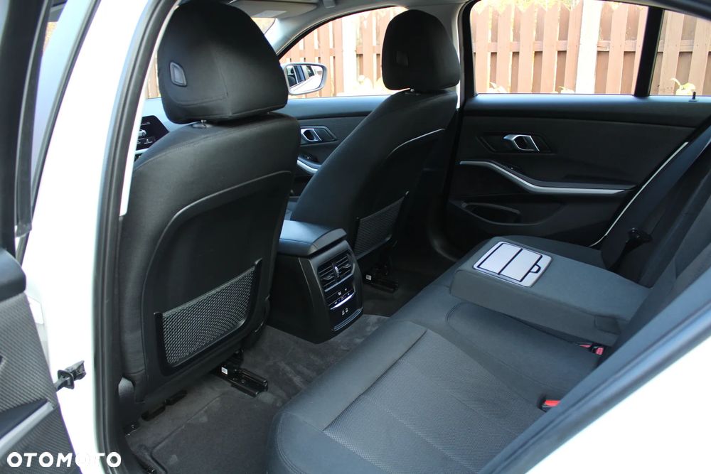 BMW Seria 3 318i Advantage sport - 29