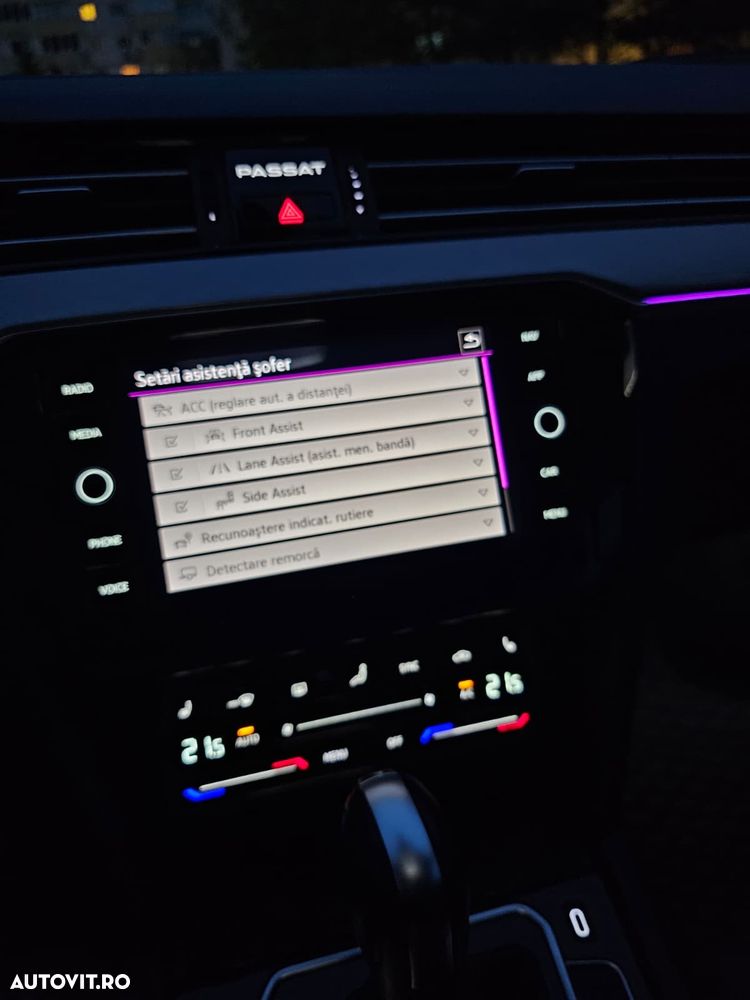 Volkswagen Passat 2.0 TDI DSG Comfortline - 12