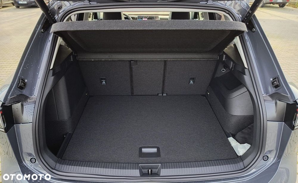 Volkswagen Tiguan - 25