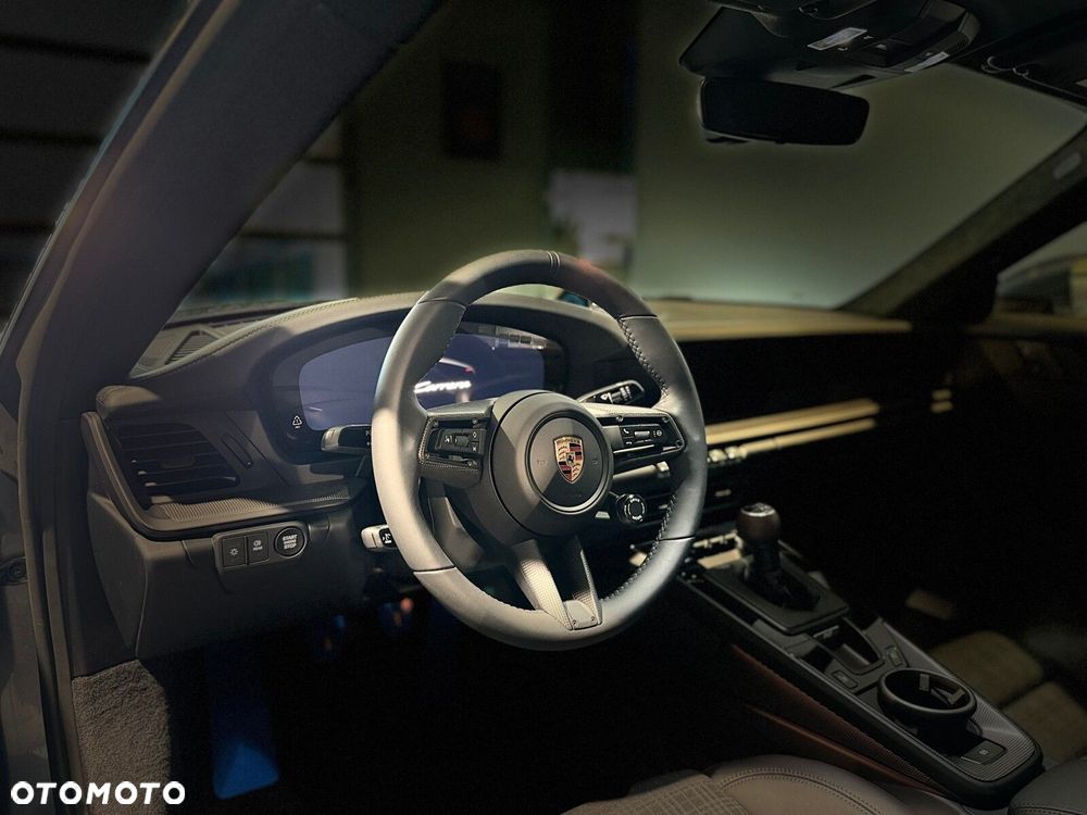 Porsche 911 - 16