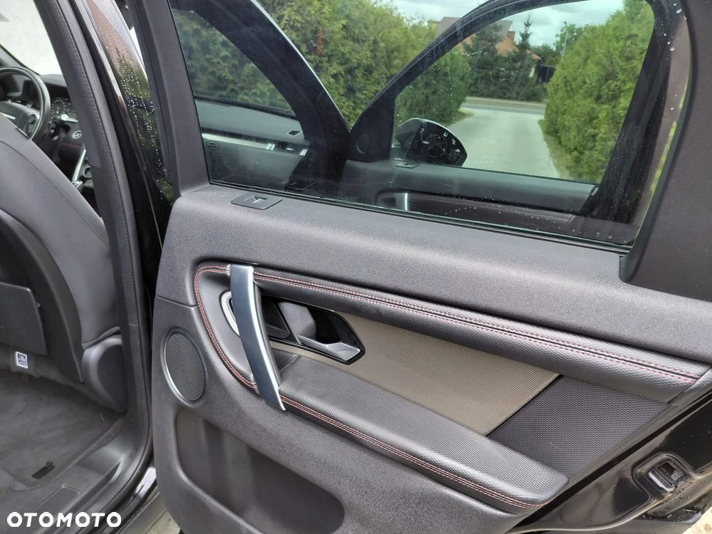 Land Rover Discovery Sport - 22