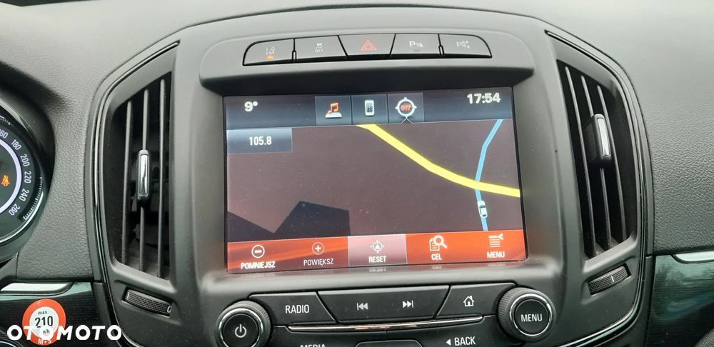 Opel Insignia - 21