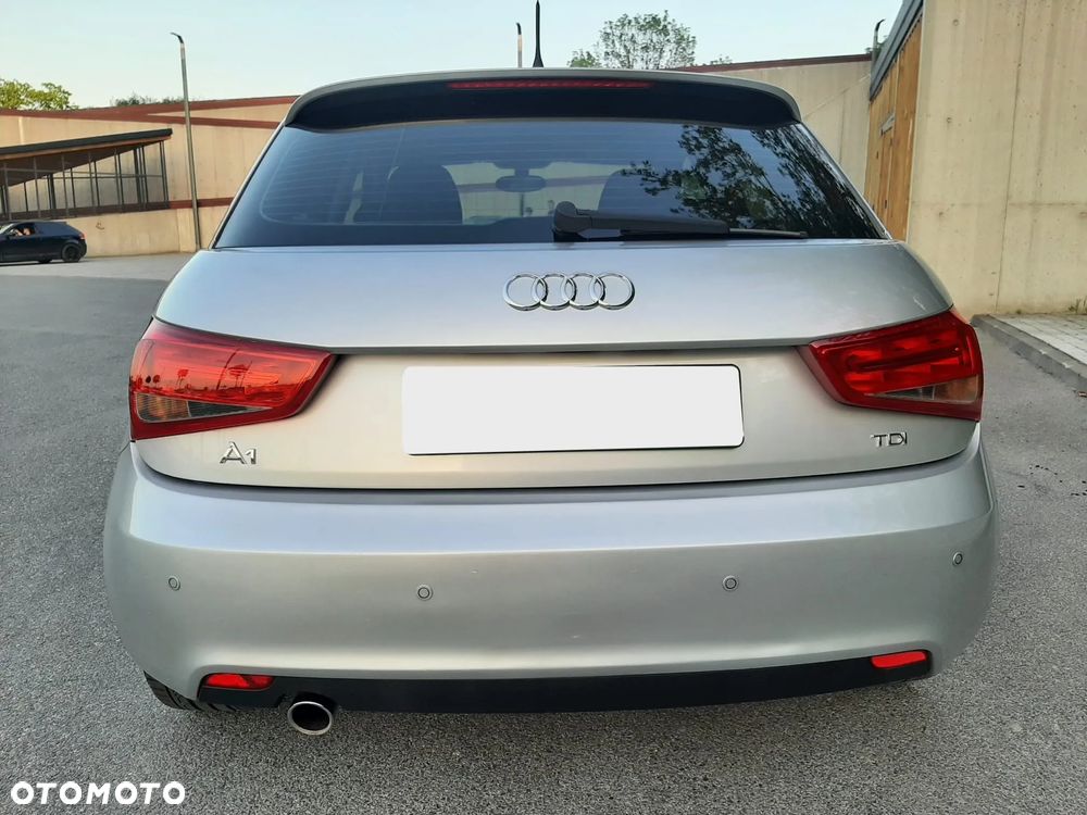 Audi A1 Sportback 1.6 TDI S tronic Ambition - 12