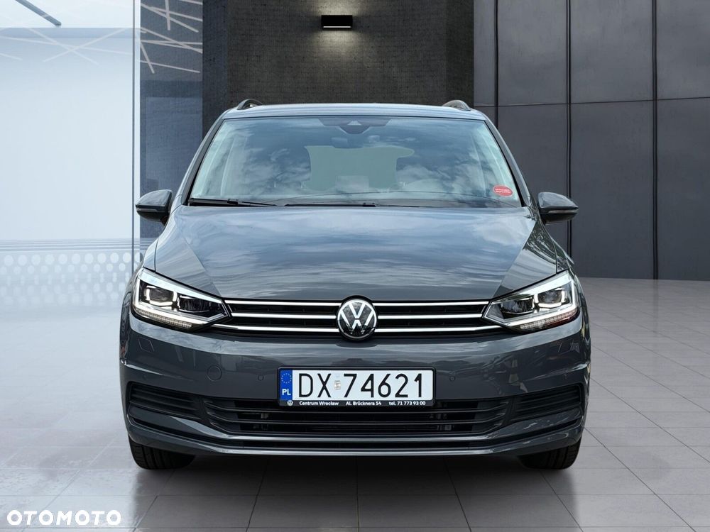 Volkswagen Touran - 10