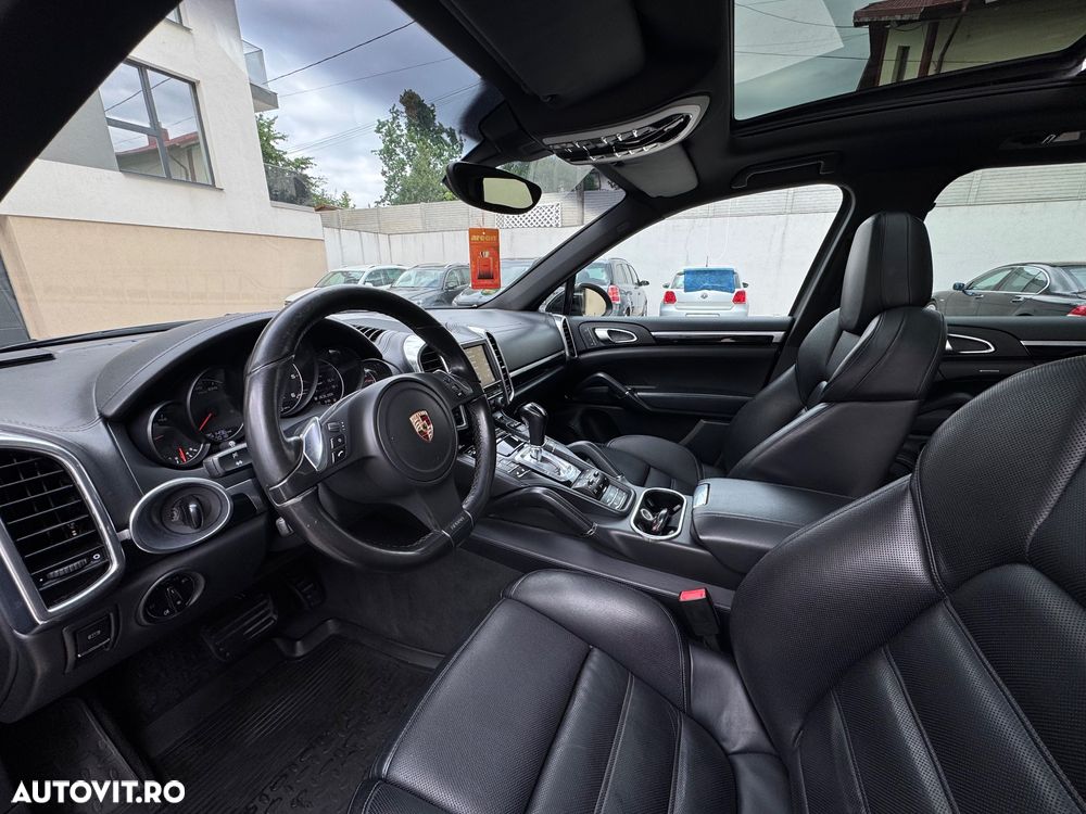 Porsche Cayenne - 9