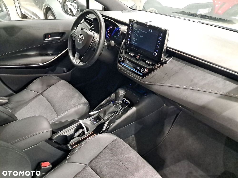 Toyota Corolla 2.0 Hybrid Comfort - 9