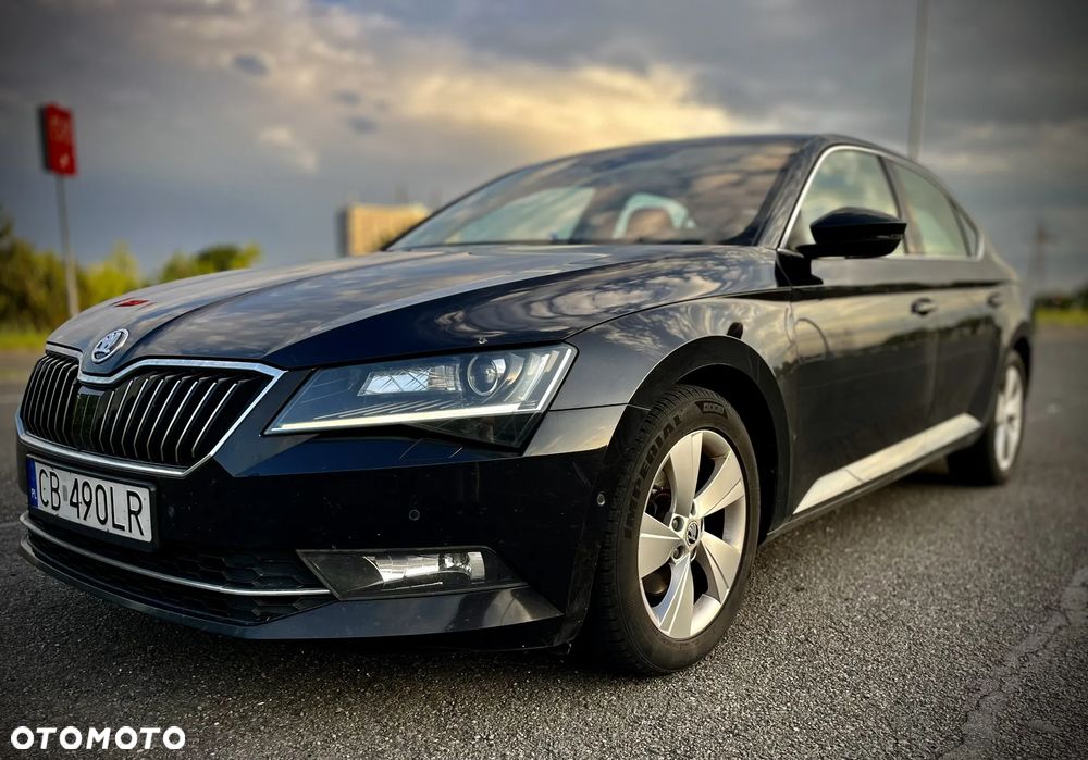 Skoda Superb 2.0 TDI Style DSG - 4