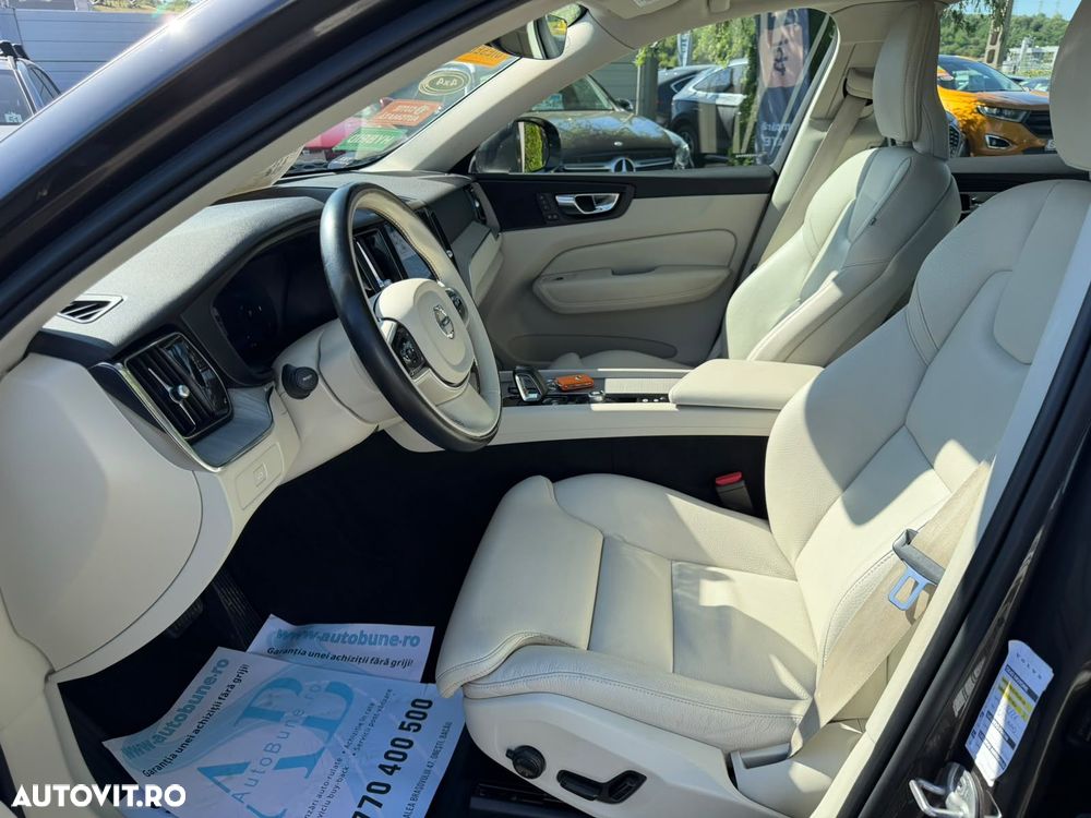 Volvo XC 60 B4 MHEV AT AWD Core - 10