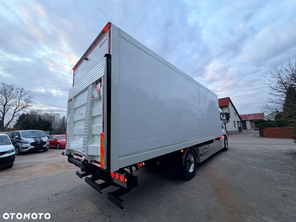 MAN TGS 18.440 4X2LL /E6/ ALUFELGI / KONTENER / WINDA / 19 EUROPALET / AUTOMAT / SYPIALKA x 2 / GLOB / WEBASTO / 2015 ROK / SPROWADZONY - 17