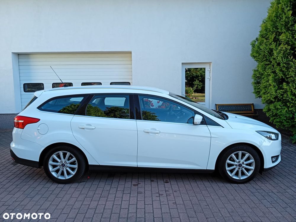 Ford Focus 1.6 TDCi DPF Start-Stopp-System SYNC Edition - 9