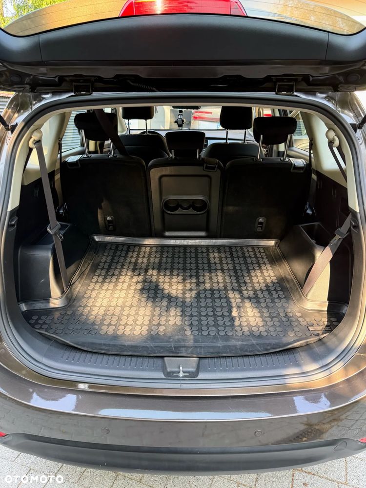Kia Carens 1.6 GDI M 7os - 18