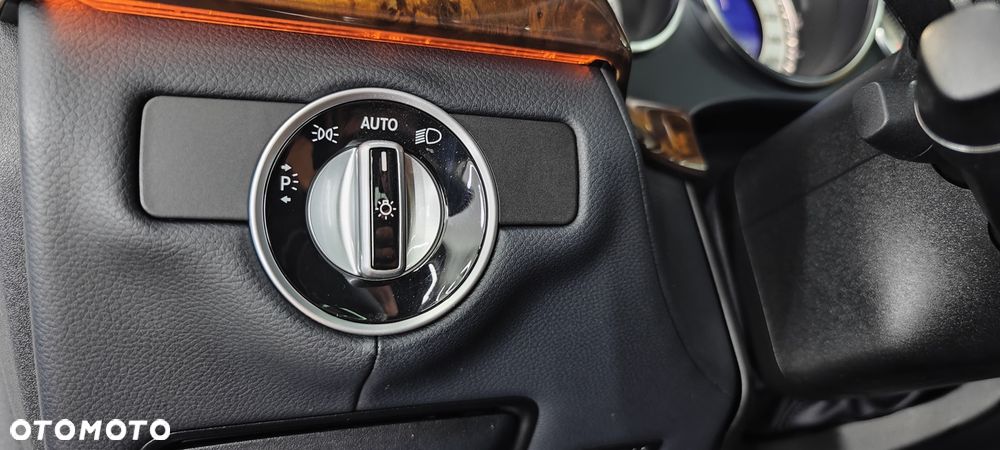 Mercedes-Benz CLS 500 4-Matic 7G-TRONIC - 18