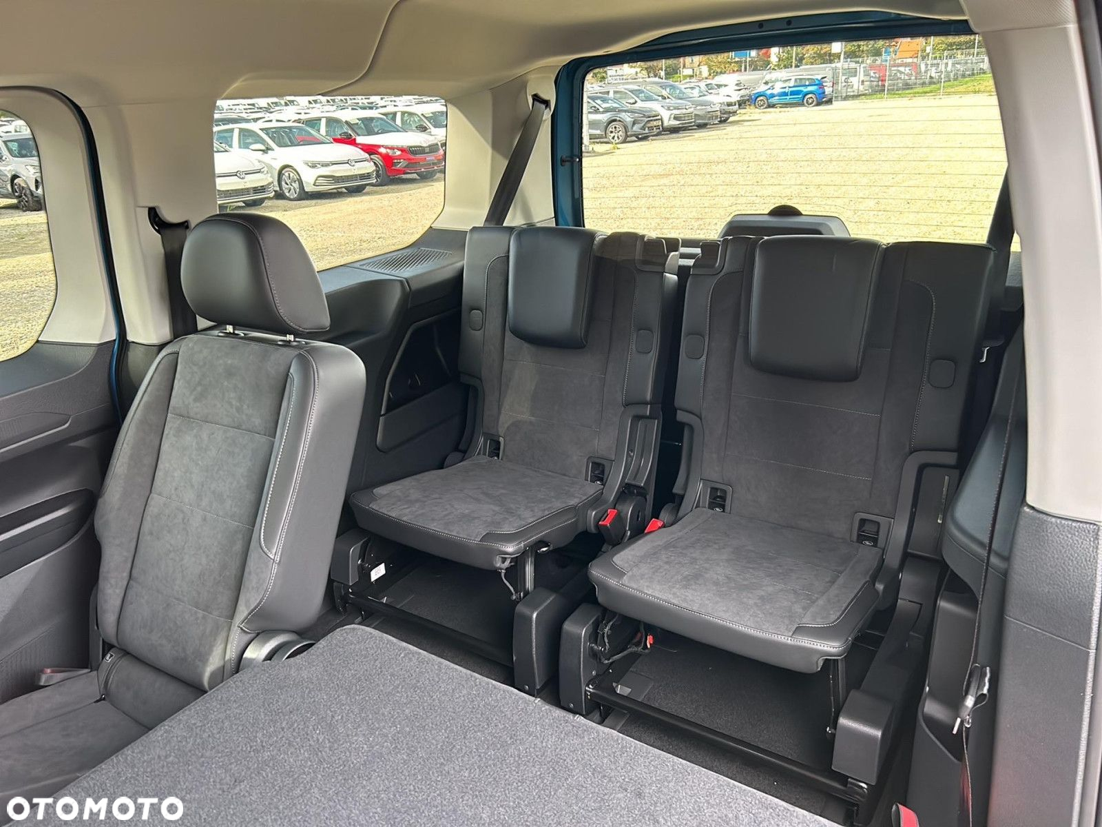 Volkswagen Caddy Maxi 2.0 TDI Style DSG - 22