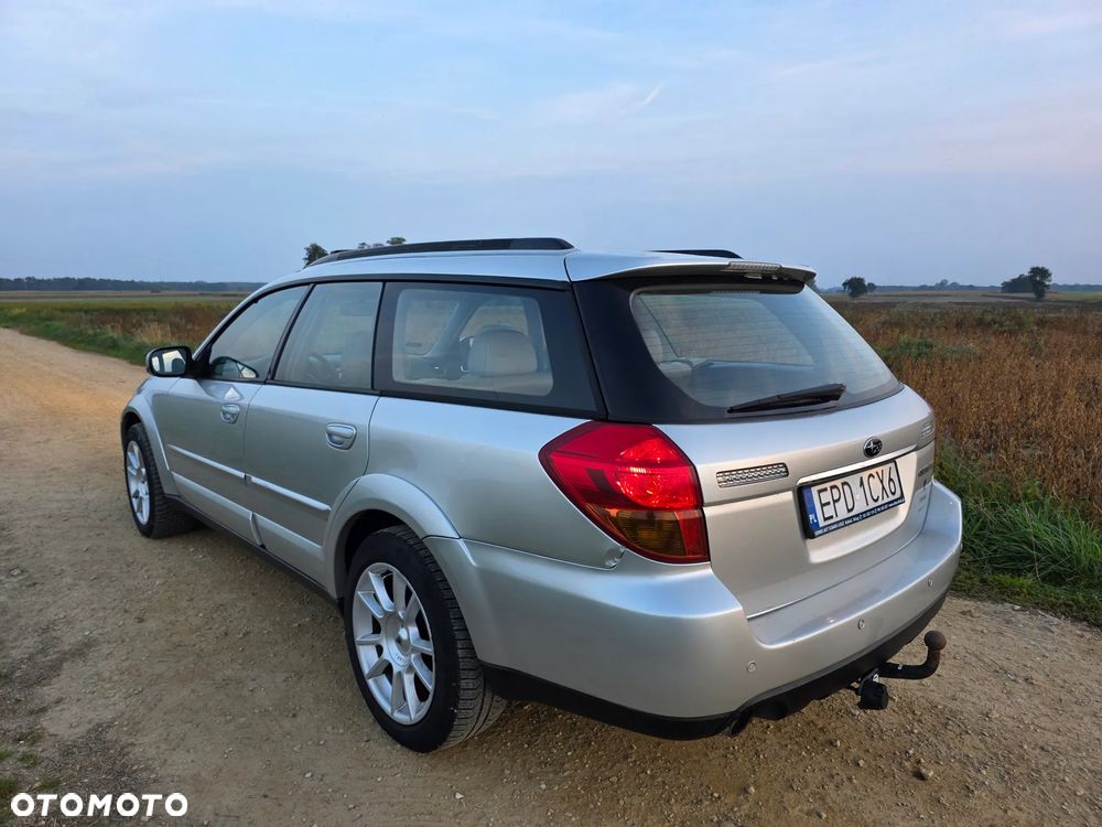 Subaru Outback - 3