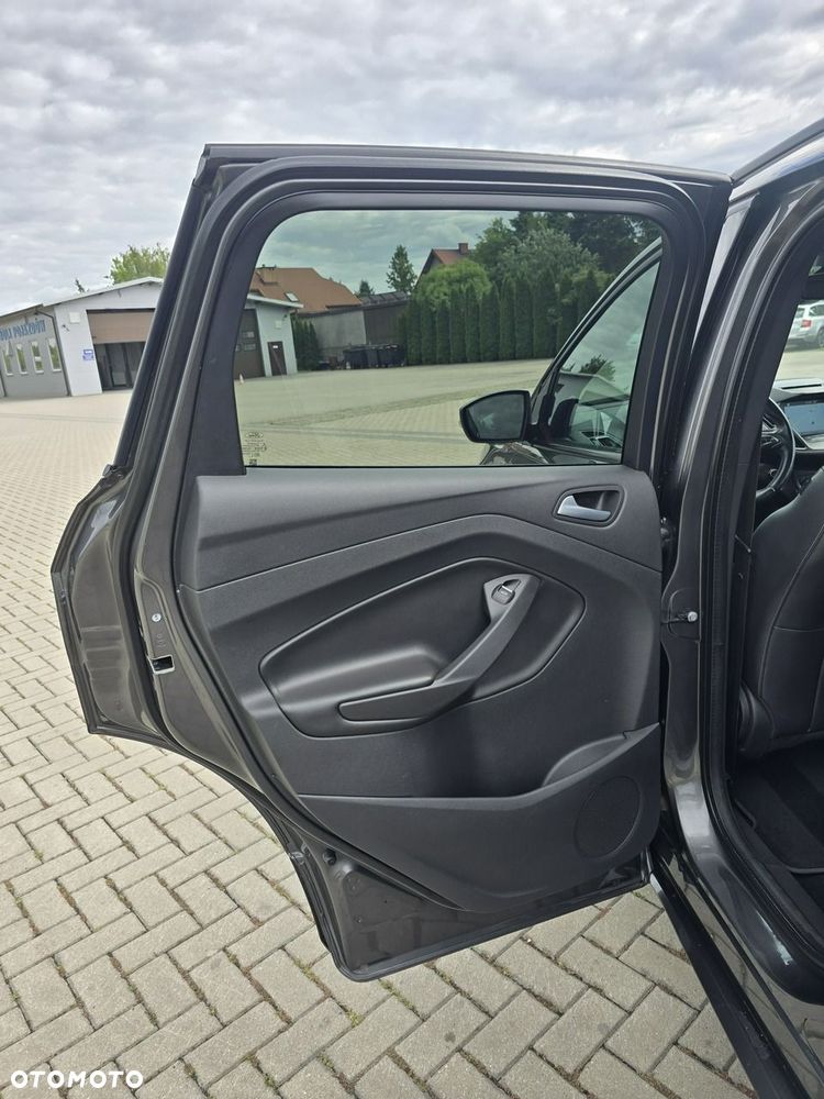 Ford Kuga - 18