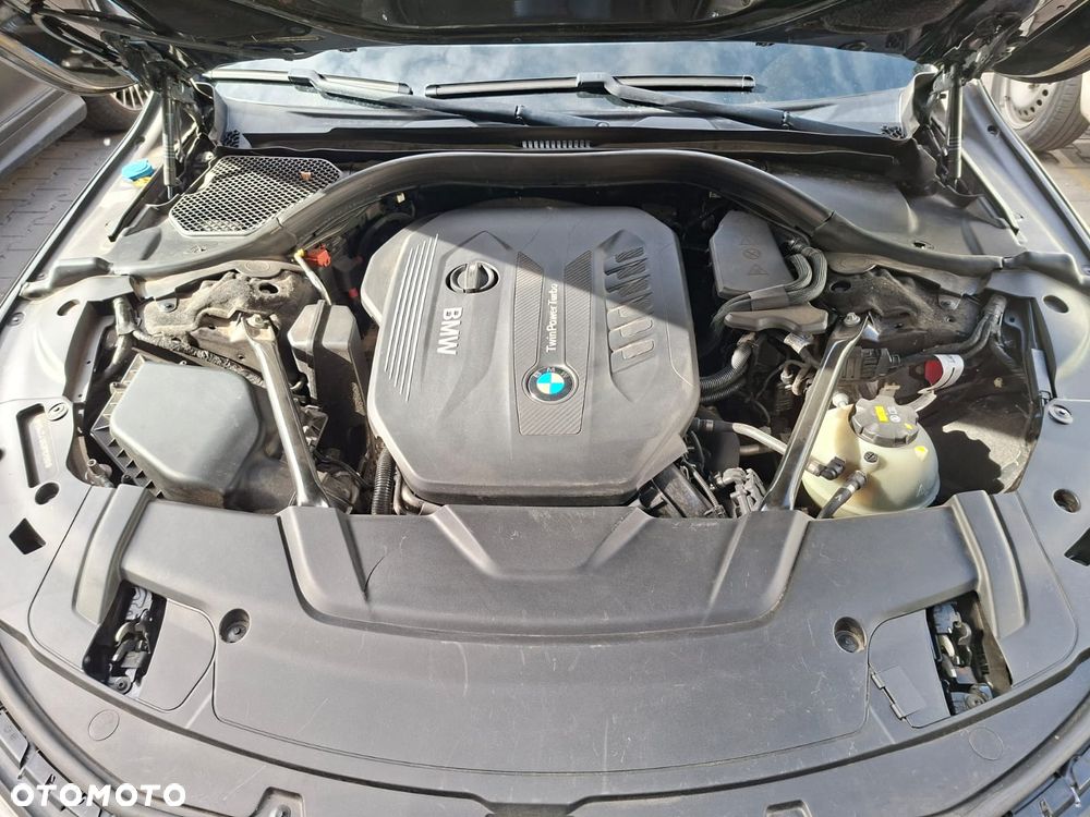 BMW Seria 7 730d xDrive - 21