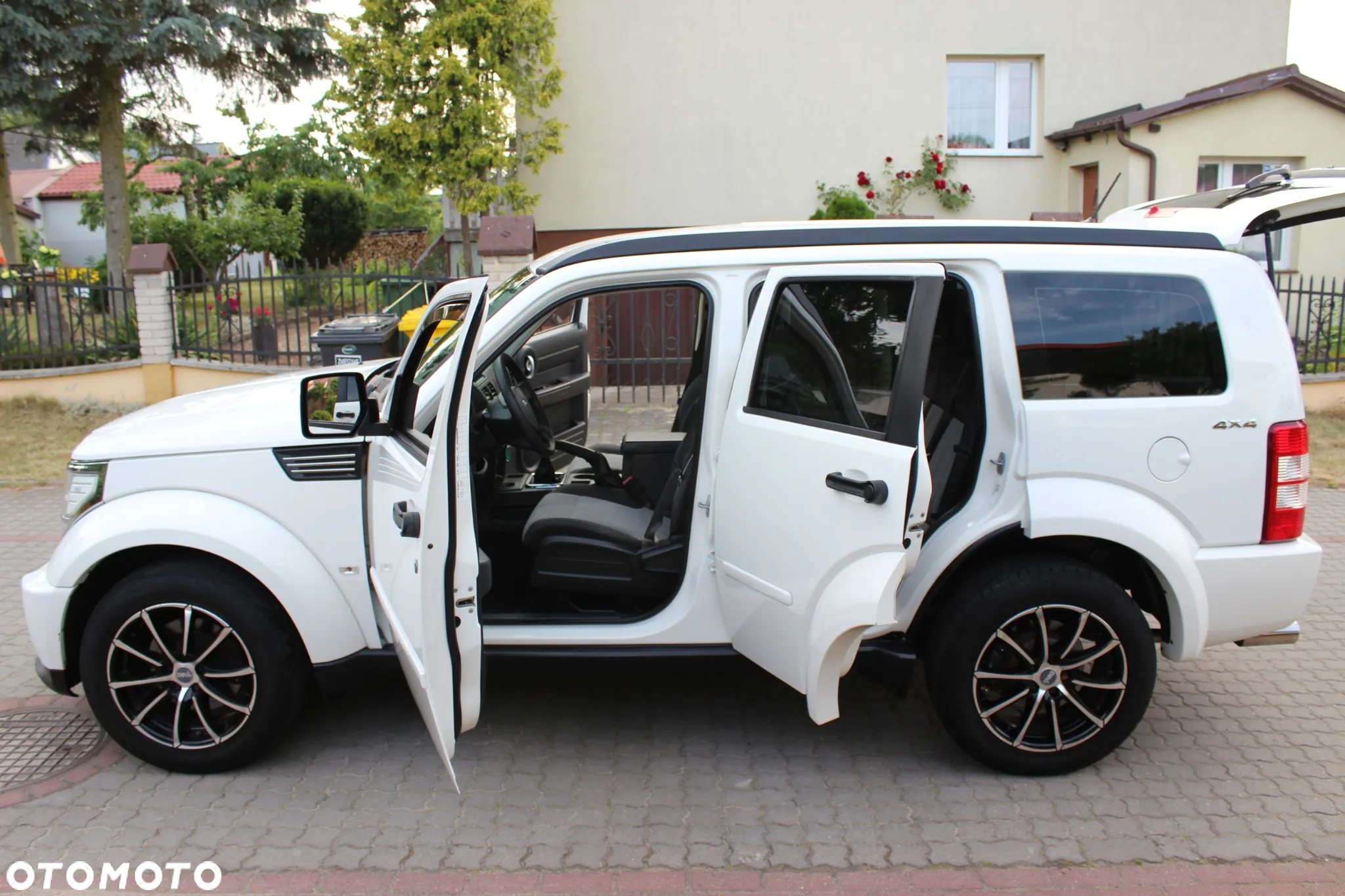 Dodge Nitro 2.8 CRD DPF SXT - 29