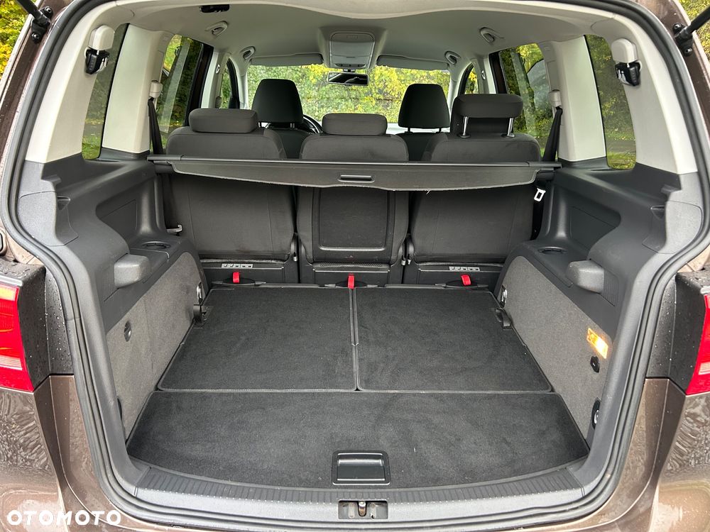 Volkswagen Touran 1.4 TSI Comfortline DSG - 13