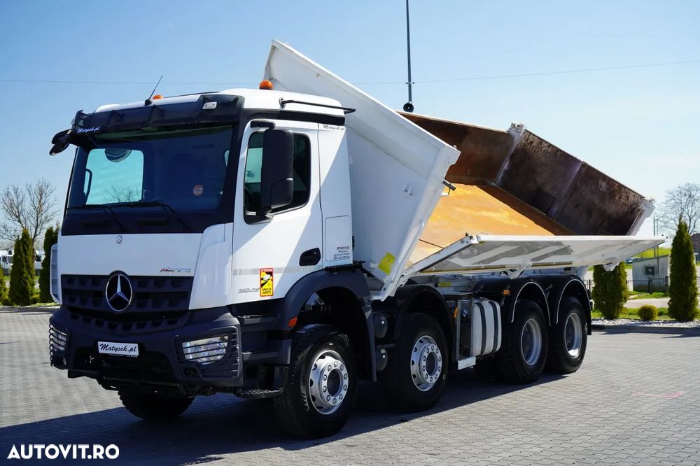 Mercedes-Benz AROCS 3243 / 8x4 / BASCULĂ DUBLU 6,1 M / LOCUL POSTAL HIDRODOXY / BORDMATIC / AUTOMATĂ / ANVELOPE 100% / EURO 6 / - 7
