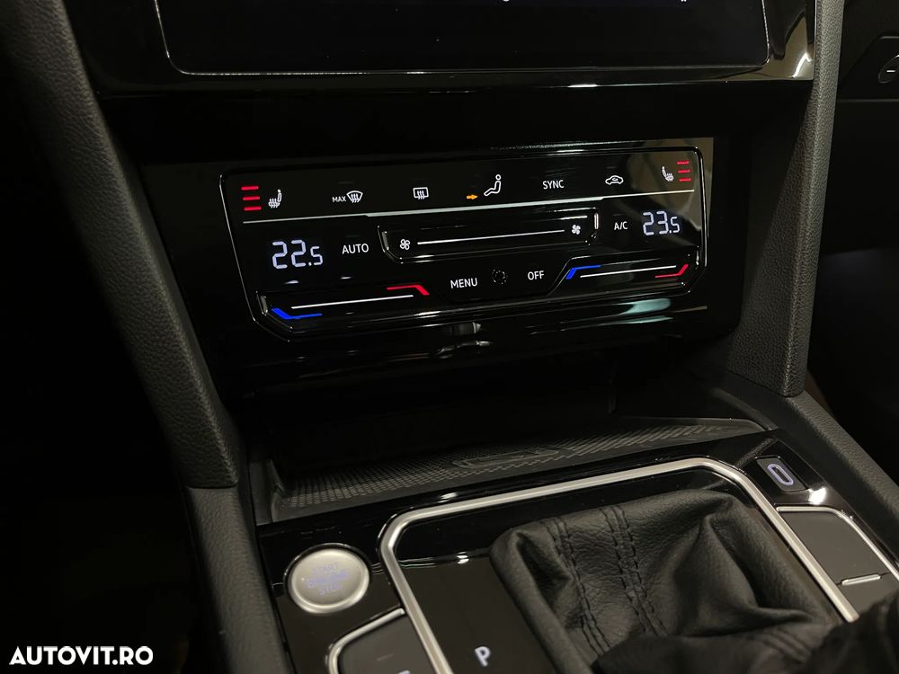 Volkswagen Passat GTE - 25