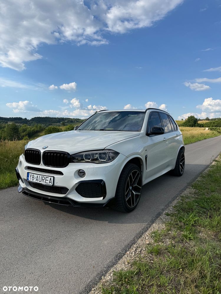 BMW X5 xDrive50i - 1