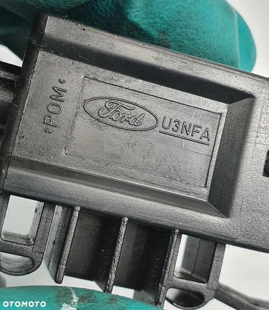 CZUJNIK STOPU FORD FOCUS MK2 2.0 16V - 8