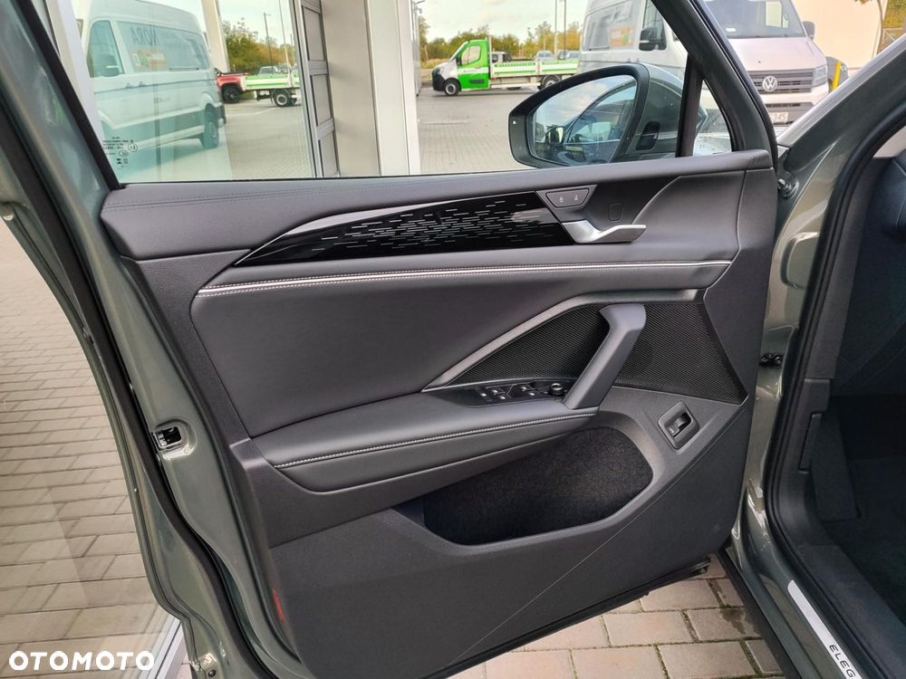 Volkswagen Tiguan - 16