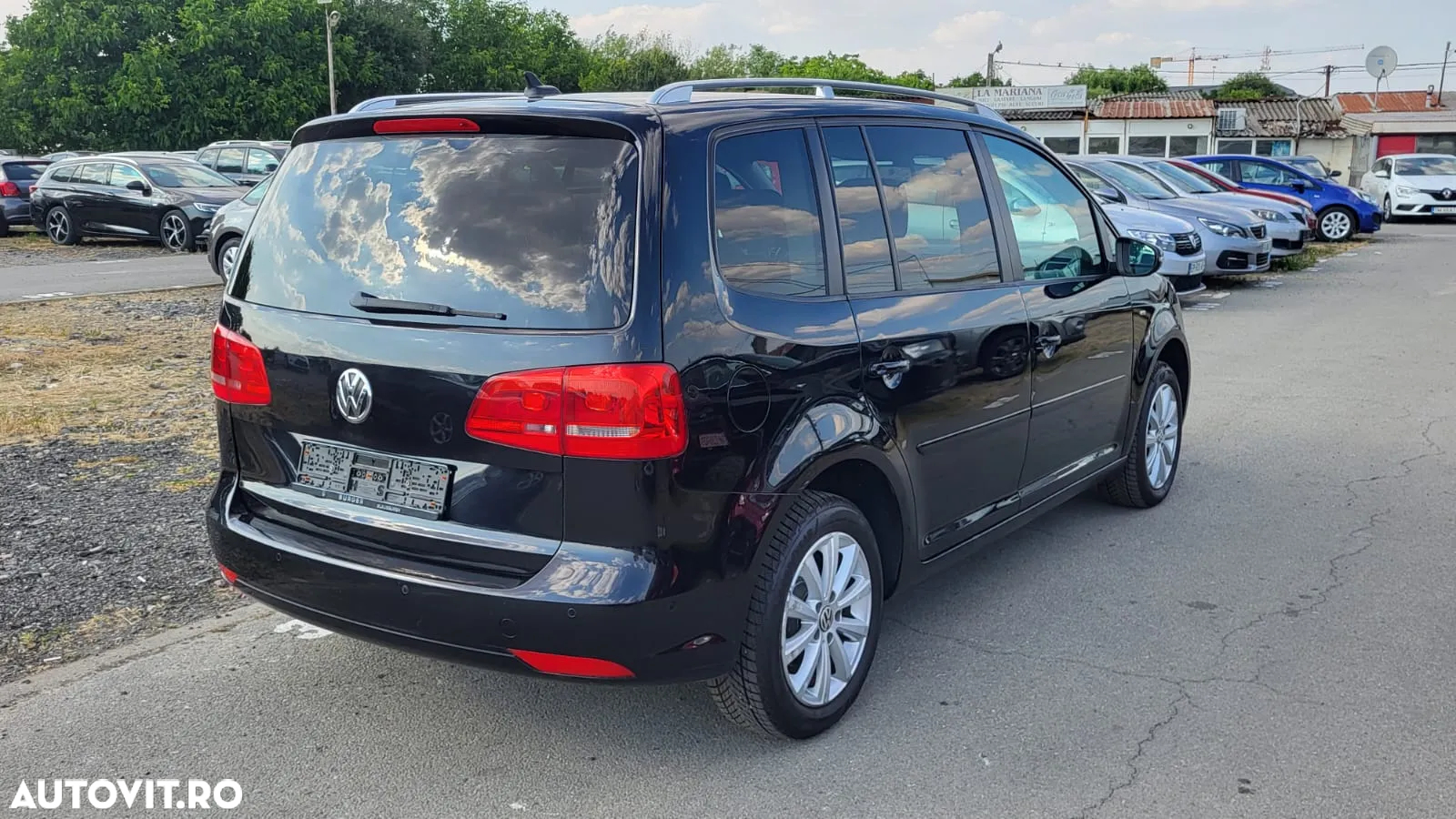 Volkswagen Touran - 3