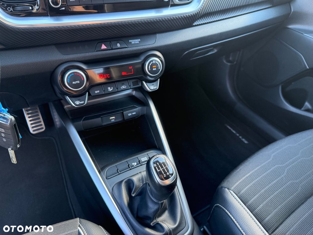 Kia Stonic 1.0 T-GDI OPF Mild Hybrid GT Line - 16