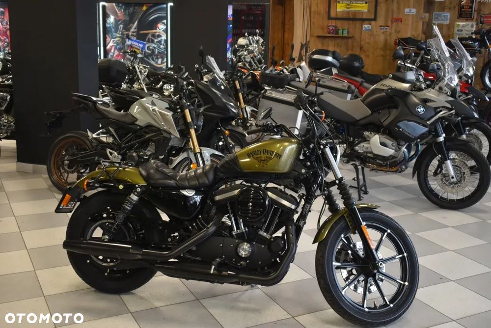 Harley-Davidson Sportster Iron 883 - 36