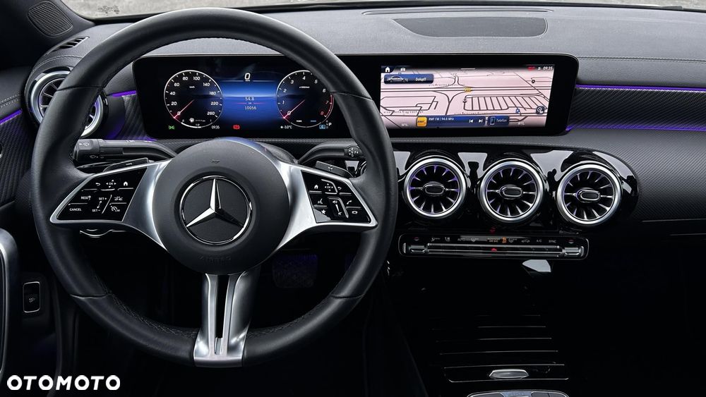 Mercedes-Benz CLA 180 Progressive 7G-DCT - 14