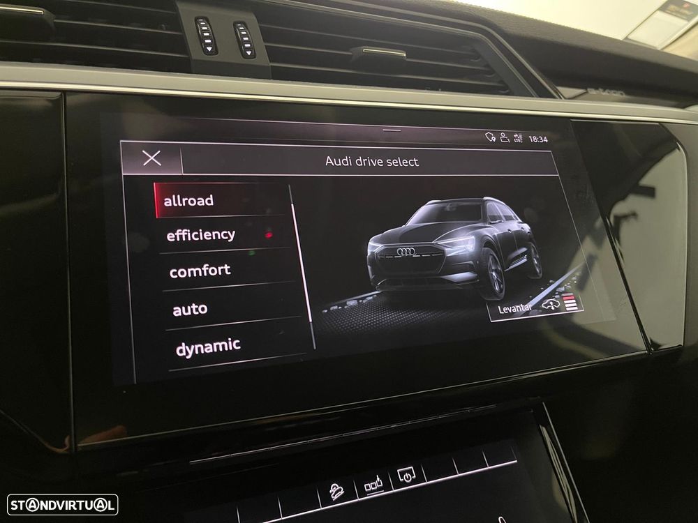 Audi e-tron 50 quattro Advanced - 33