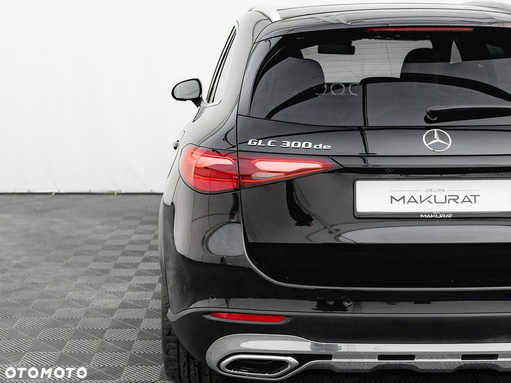 Mercedes-Benz GLC - 11