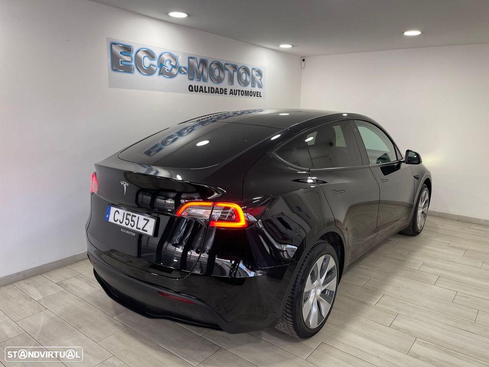 Tesla Model Y Standard - 3