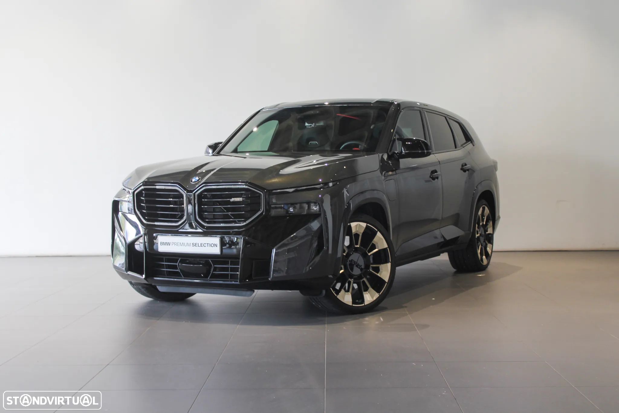 BMW XM - 1
