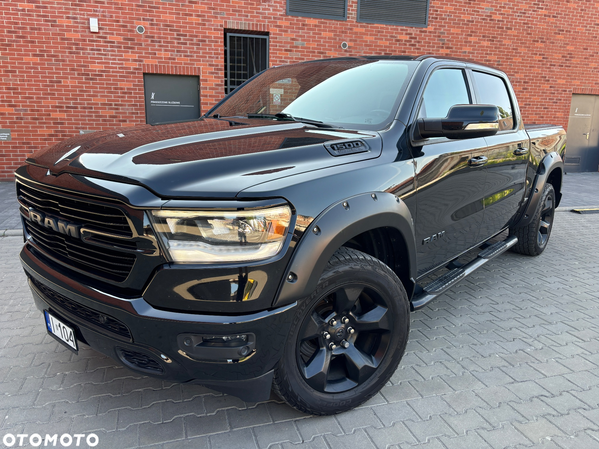 Dodge RAM 1500 5.7 4x4 - 8