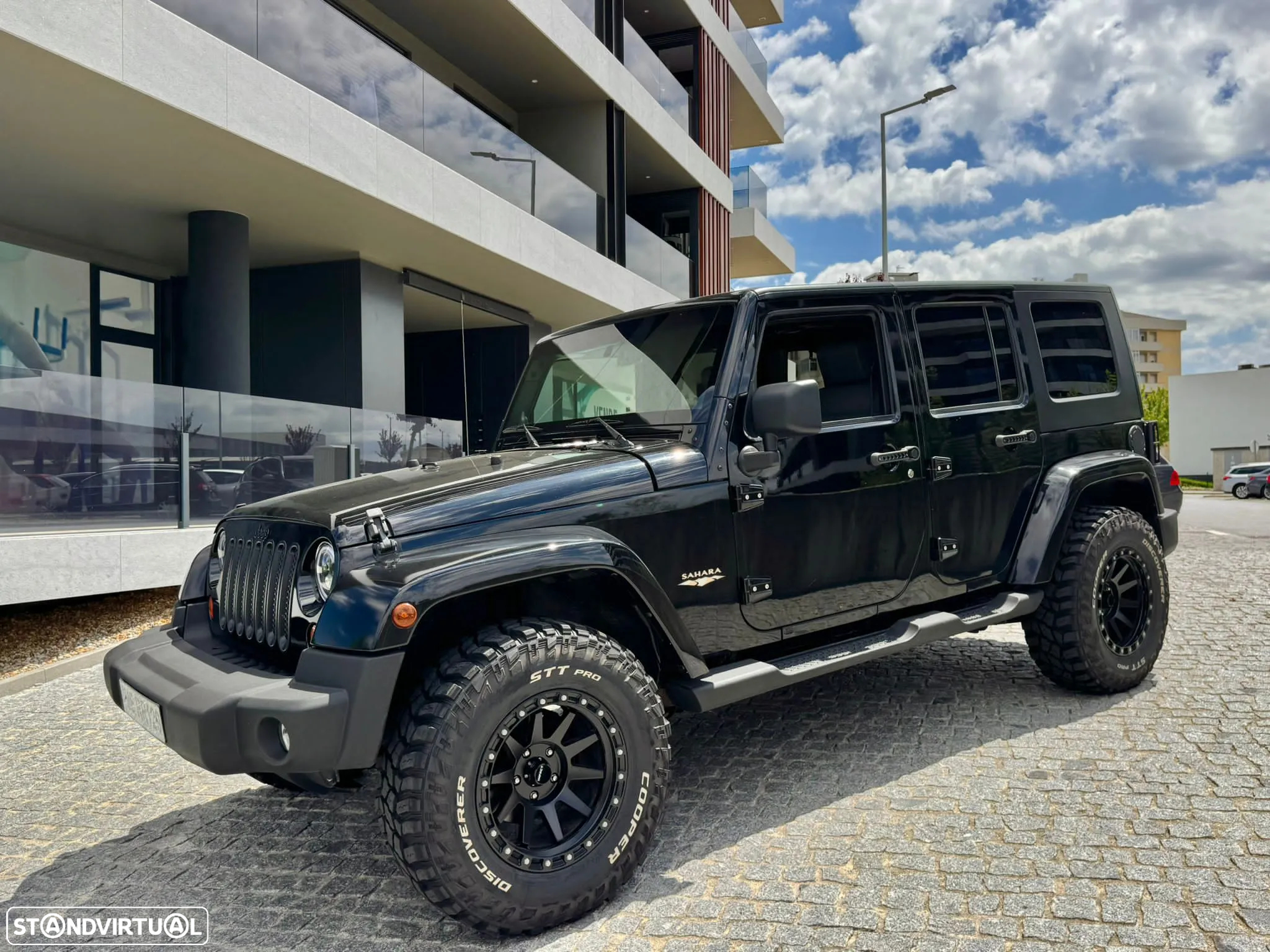 Jeep Wrangler Unlimited 2.8 CRD DPF Auto Sahara - 4