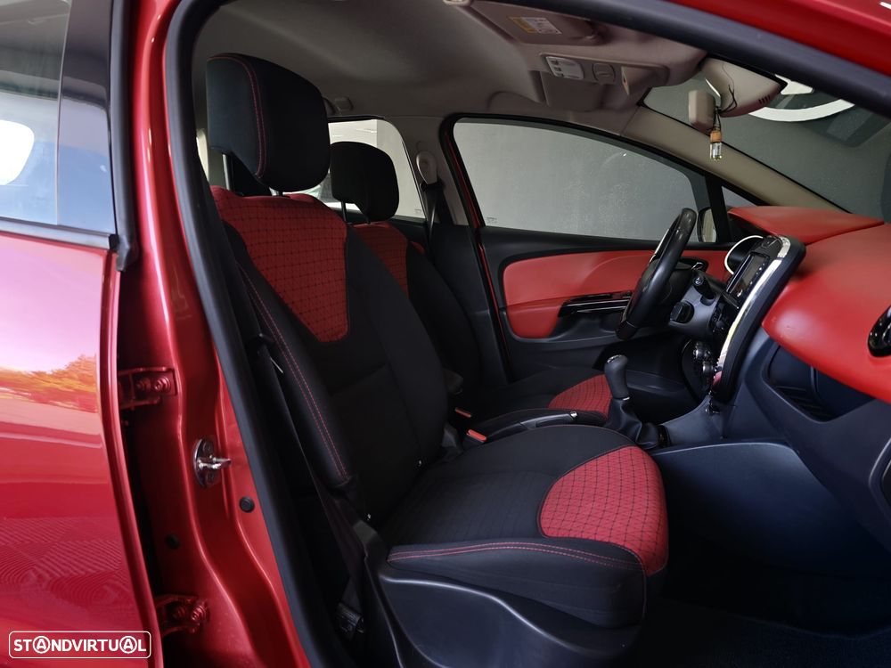 Renault Clio Sport Tourer dCi 90 Limited - 32