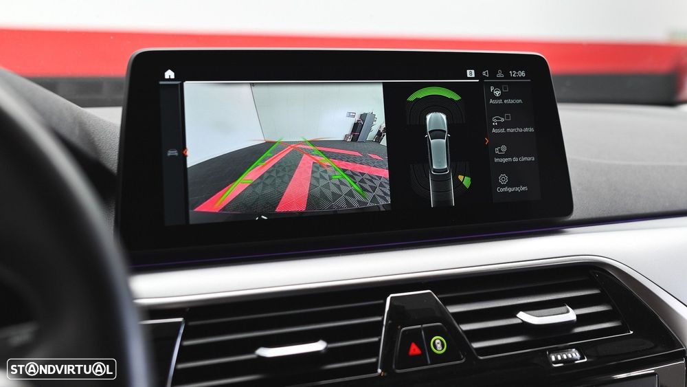 BMW 520 d Pack Desportivo M Auto - 26