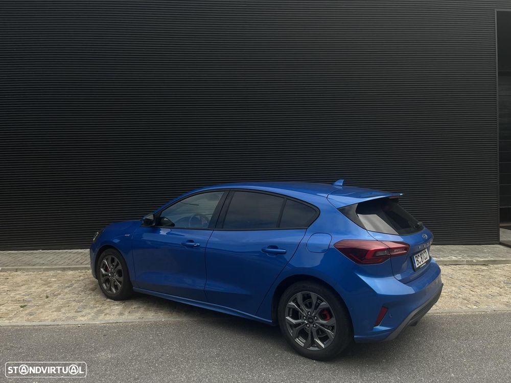 Ford Focus 1.0 EcoBoost MHEV ST-Line X - 25