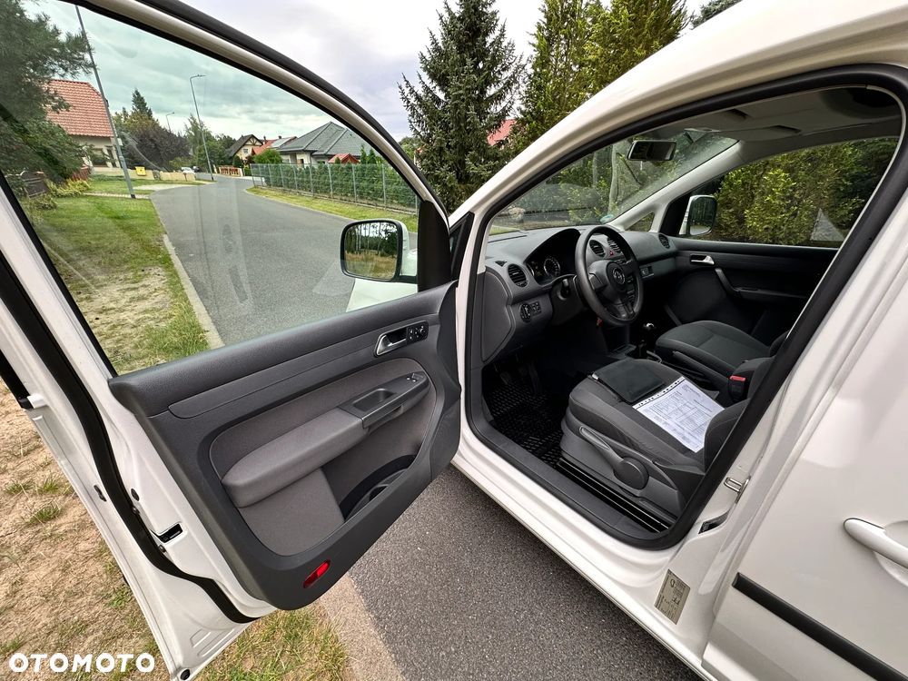 Volkswagen Caddy Maxi Comfortline BMT - 17