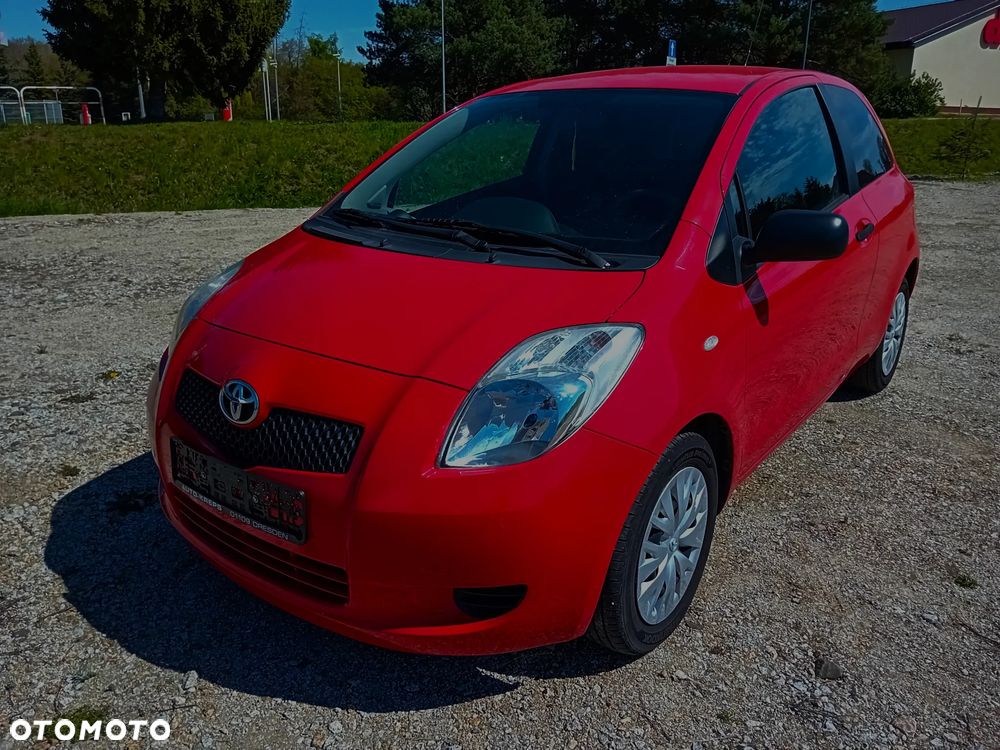 Toyota Yaris 1.3 VVT-i Sol - 1