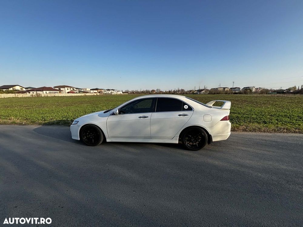 Honda Accord 2.0i Special Edition - 8